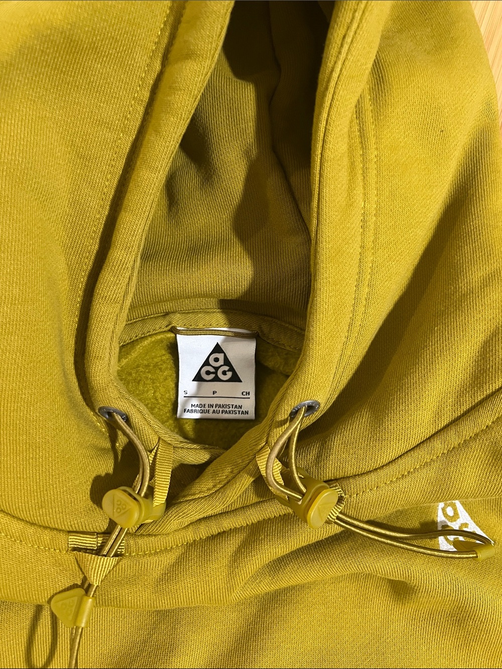 Nike ACG Olive Hooded Pullover Sweatshirt - Picture 2 of 4
